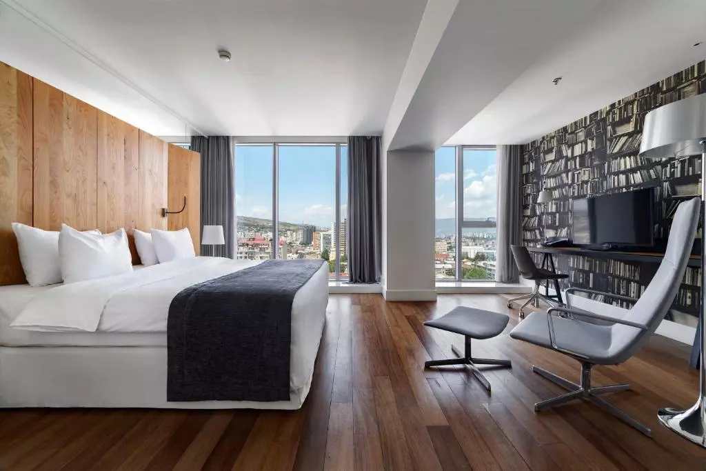 Holiday Inn Tbilisi-1